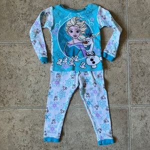 Disney’s Frozen Elsa & Olaf Pajamas